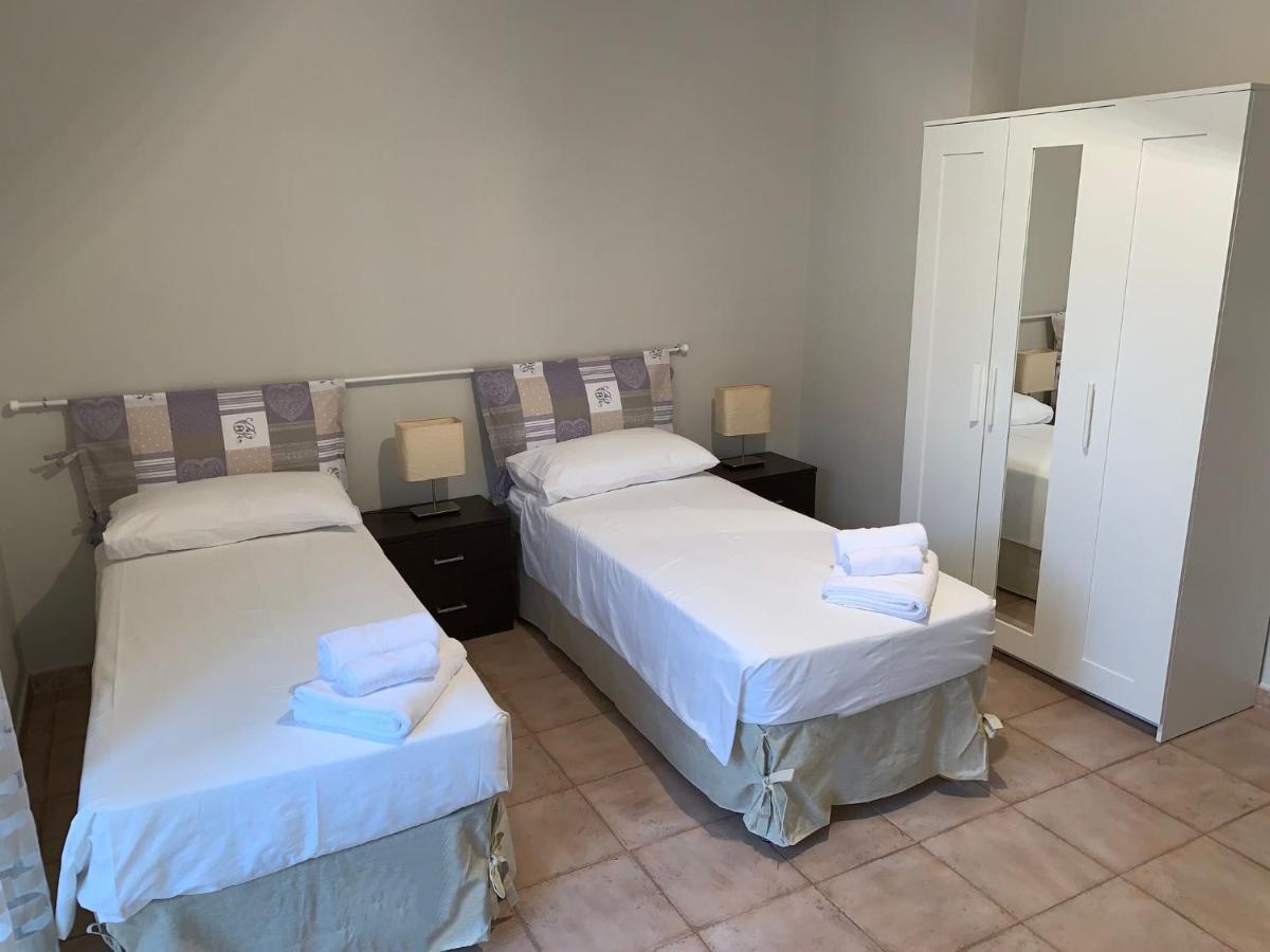 Beautiful Apartment A Due Passi Dal Centro Orbassano Bagian luar foto